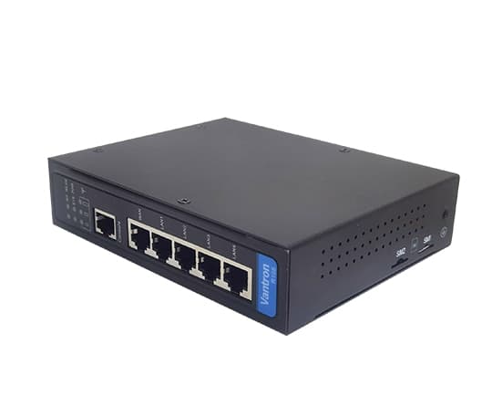 R105 High-performance Multi-port Industrial Router